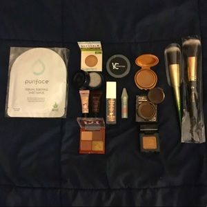 Makeup bundle !!!